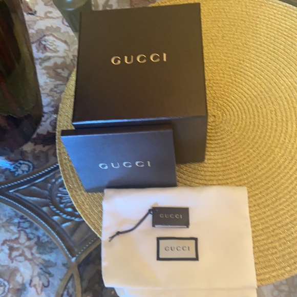 Authentic Gucci watch - Picture 5 of 9